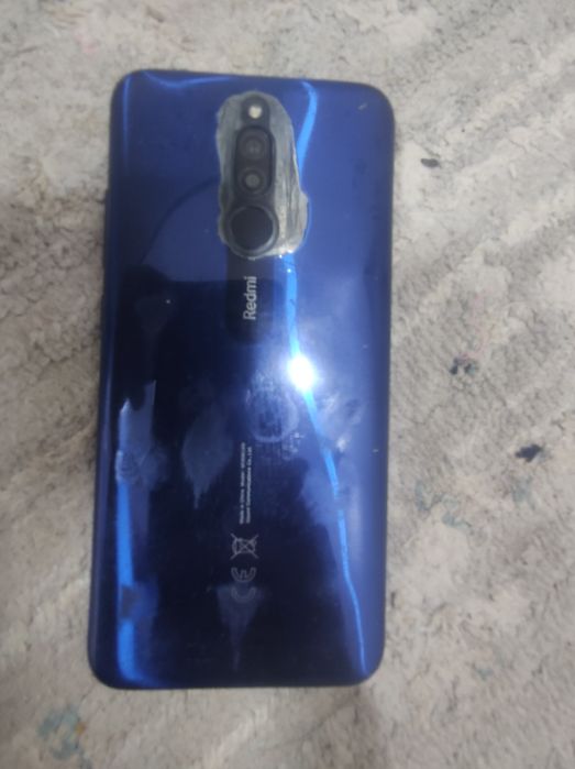 Продам смартфон Redmi 8