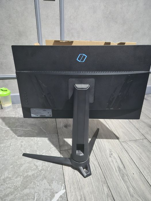 Монитор на запчасти