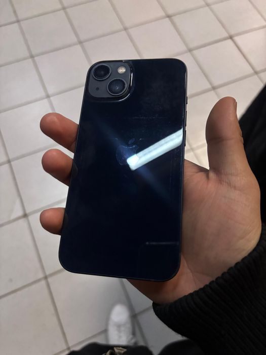 Продам айфон 13 128 гб