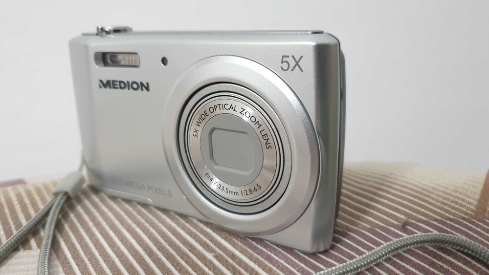 Medion MD 86830 14.0 mPx