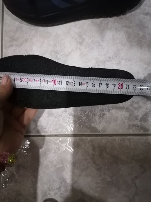 Нови ботушки Адидас