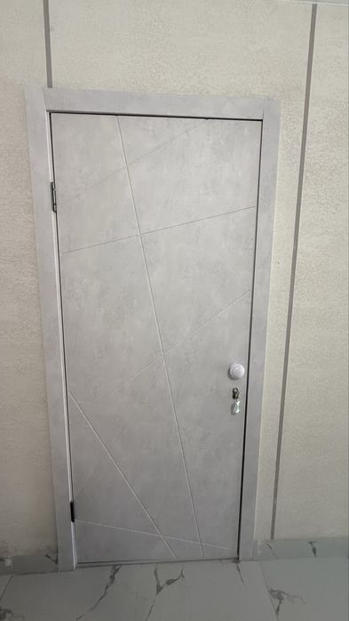 Продам дверь  ДСП 80х200