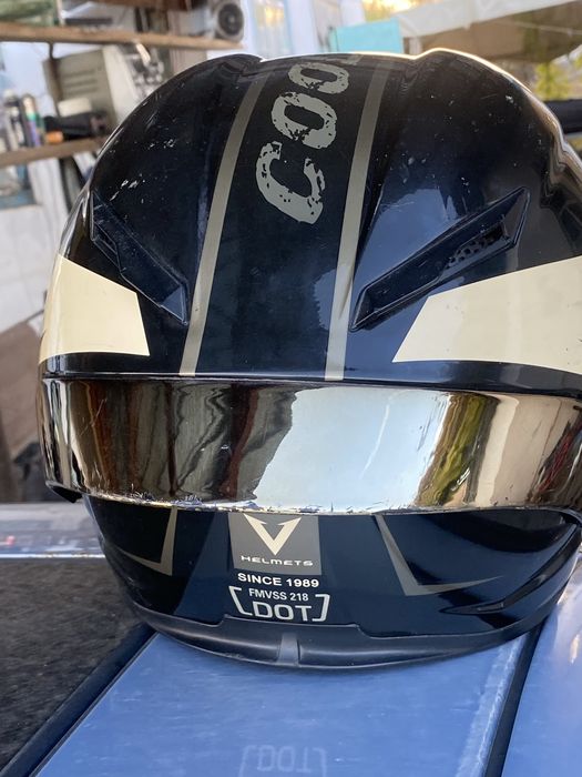 Мотошлем б,у в хорошем состоянии