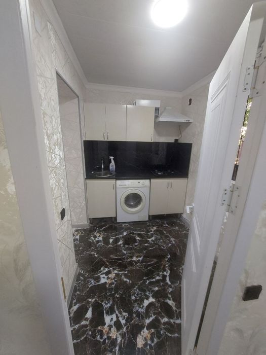 Продаётся Учтепа 23 2в3 комн 1 этаж 2*6