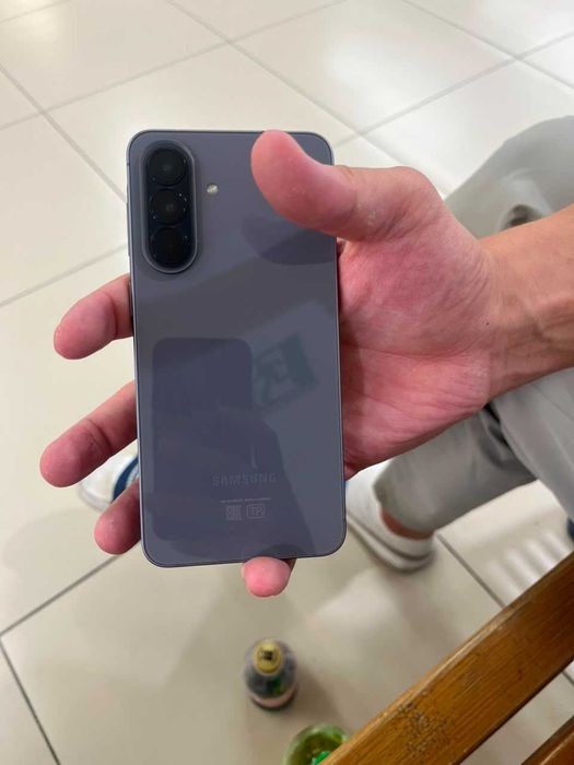 Samsung a57 256шб