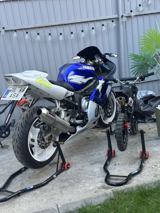 Vand yamaha r6 2000