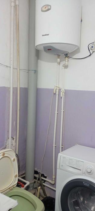 Uy sotiladi , 2 Xona 1-etash  , 9mk , yoʻlni yuzi