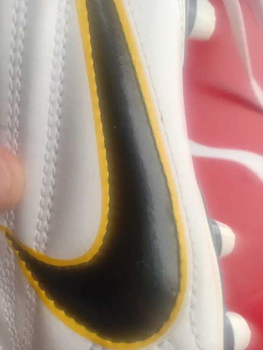 Бутсы новые неношенные