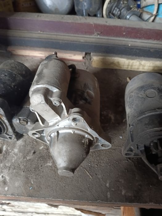 Продам стартеры на Мазду 626