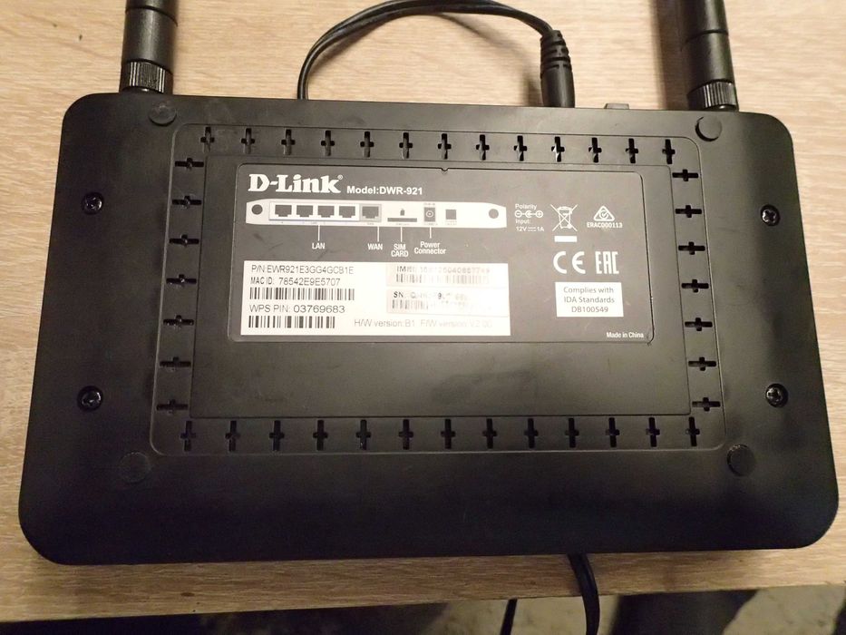 Router 4G LTE cu sim : D-LINK DWR 921 B. liber in orice retea