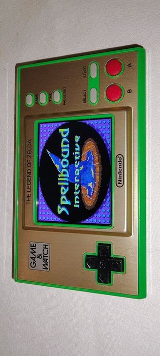 Verde intens cu backlight Nintendo game and watch