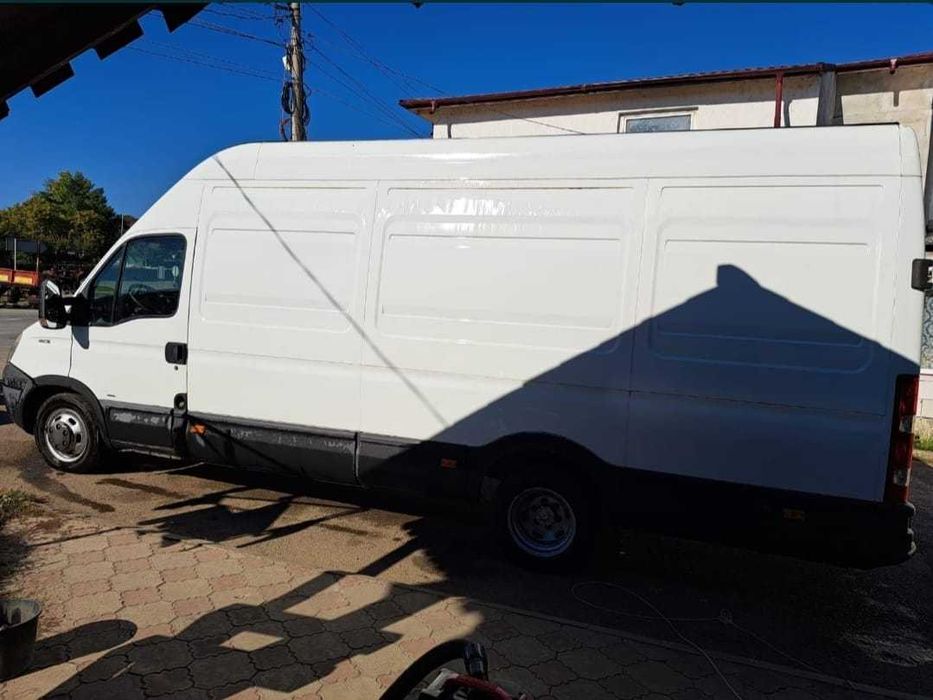 Vând Iveco Daily