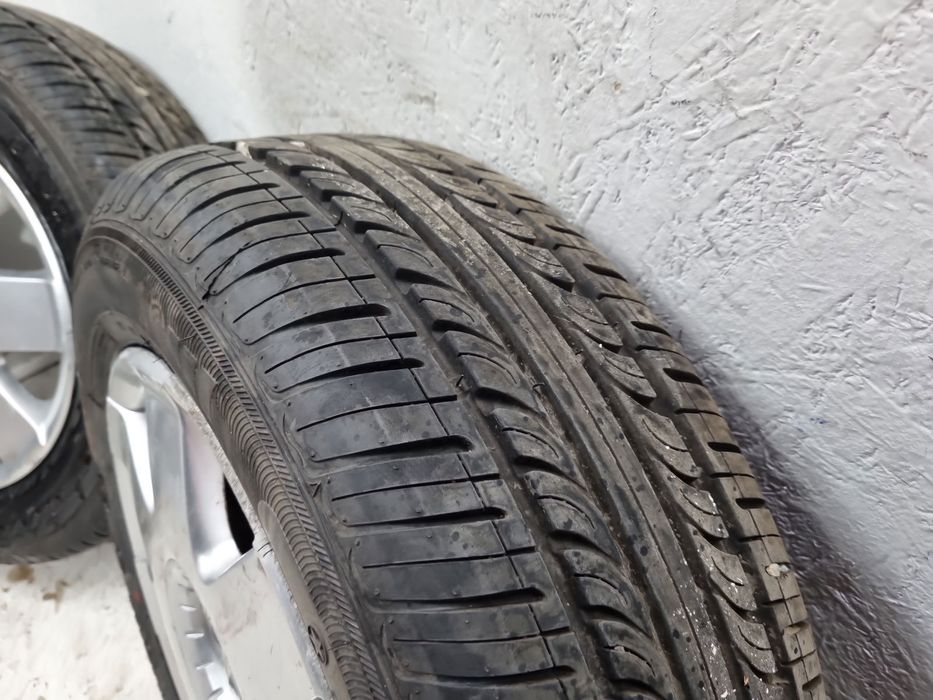 Set jante cu anvelope Volkswagen Polo (9N) [Fabr 2001-2008] 6Q0601025