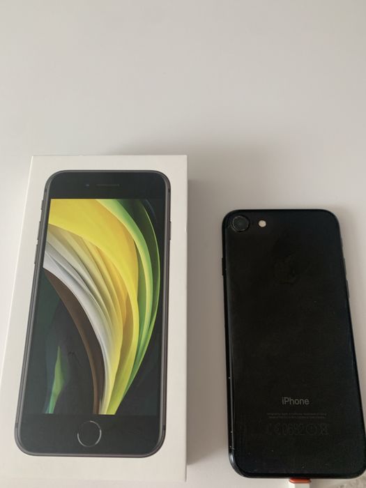 Iphone 7 със видими следи от употреба