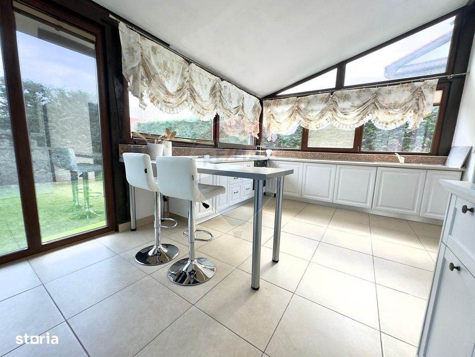 Casă cu 3 camere de închiriat în cartierul Europa