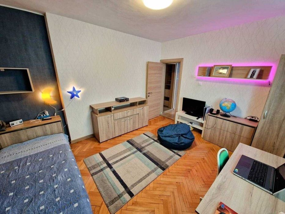 Продава се Многостаен апартамент в Пловдив, Каменица 2 - 106 кв.м за 2067 €/кв.м - Снимка #9