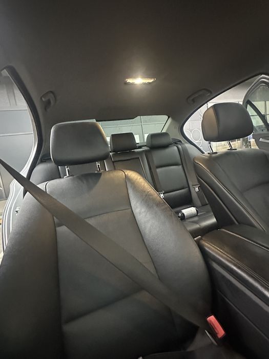 Vand bmw f10 automata,  navi mare , 4 mii bagati acum 5 luni in ea