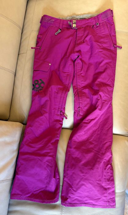 Сноуборд панталон 686 - размер S - 8K waterproof