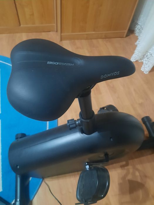 Vând Bicicletă de camera Domyos