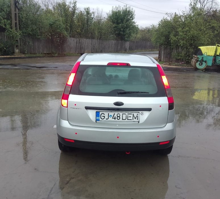 FORD Fiesta 2005 — imagine 3