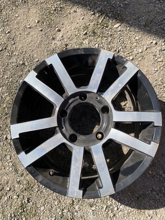 Диск в отличном состоянии R17