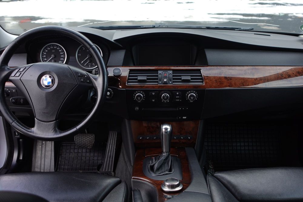 BMW Seria 5, E60, Automat
