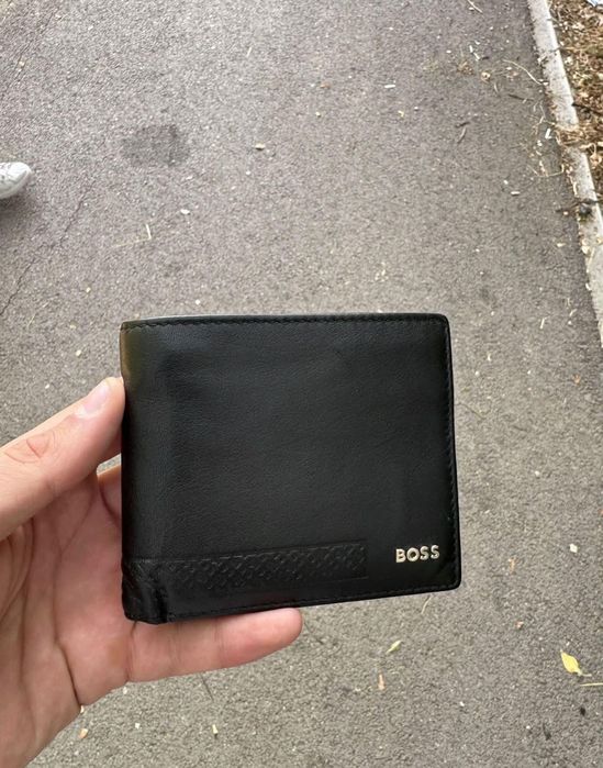 Нов портфейл HUGO Boss