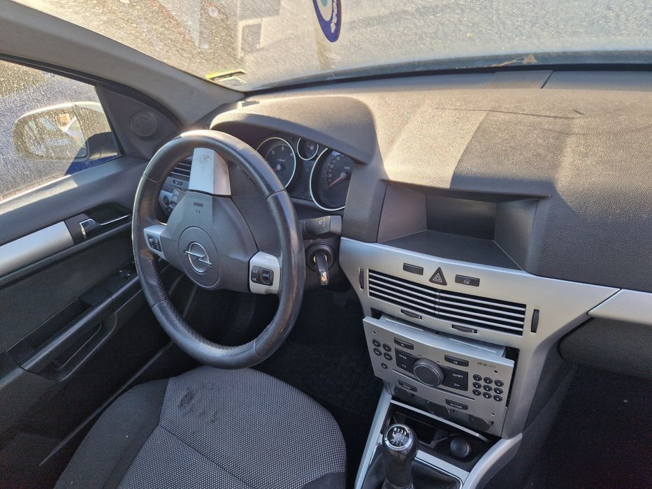 Opel Astra H 1.7 CDTI (НА ЧАСТИ)