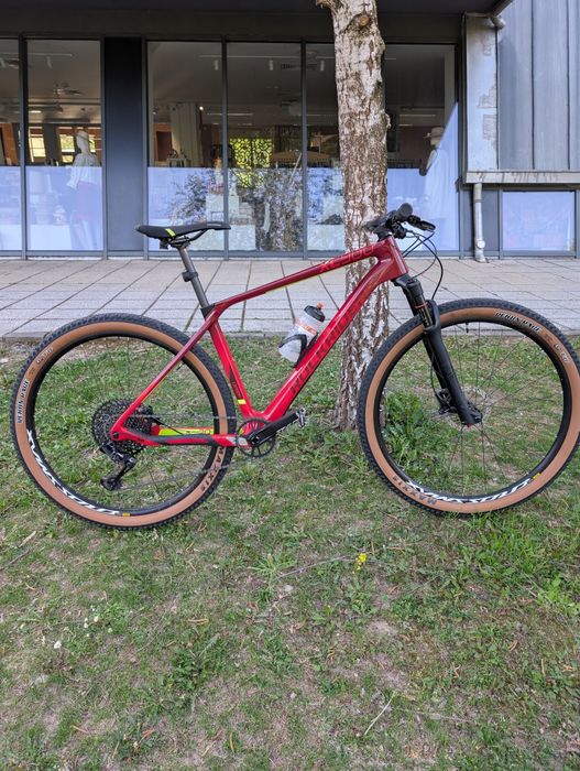 Vând bicicleta MTB Rockrider XC 900 carbon