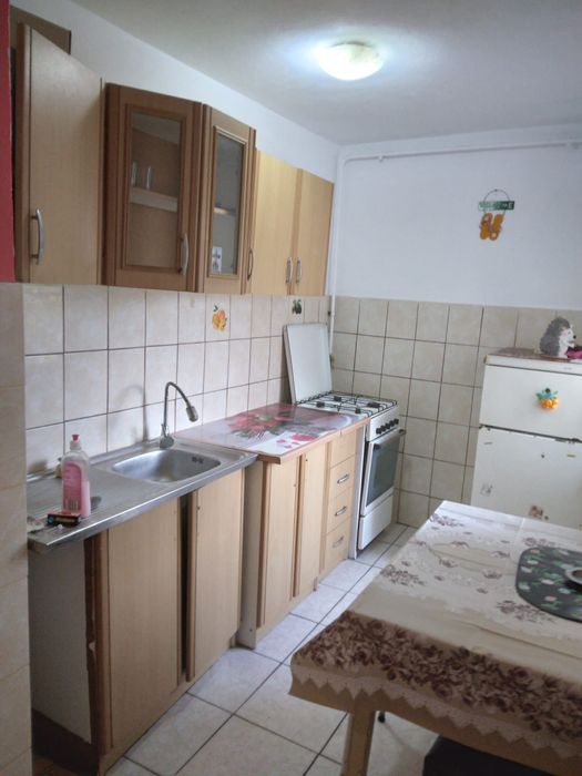 Inchiriez apartament cu o camera