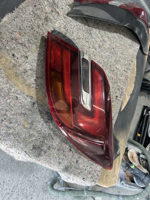 Opel Insignia Л и Д стоп