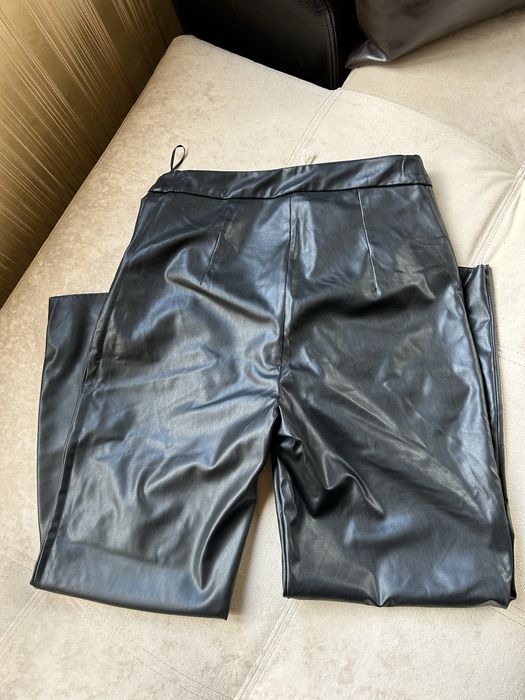 Чисто нов кожен панталон