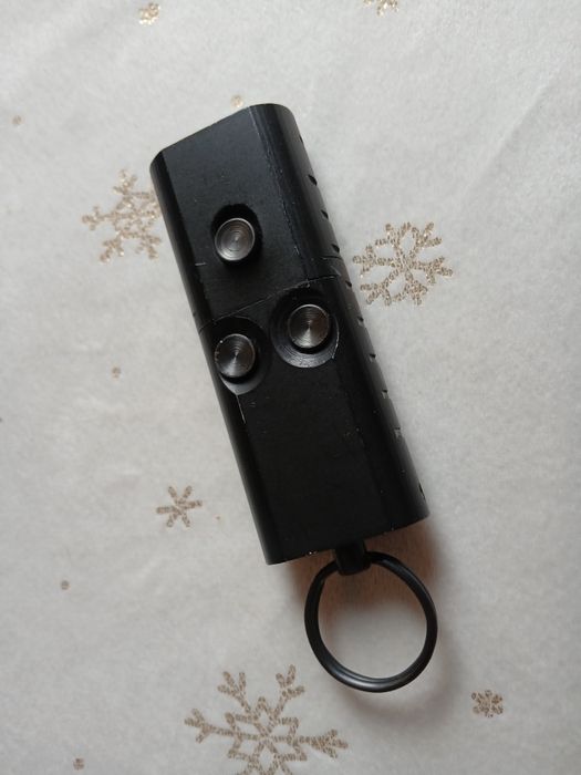 Газ-сигнален ключодържател "Оса"