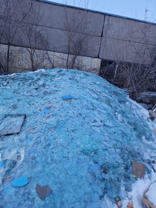 Стекло қабылдаймыз. Принимаем стекло