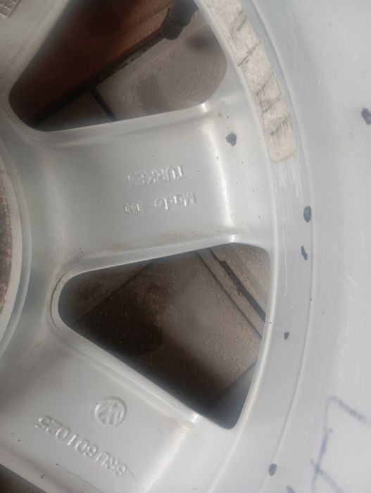 Диски с шинами на Фольксваген