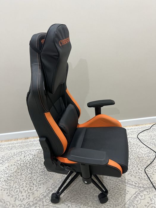 Продам игровое кресло