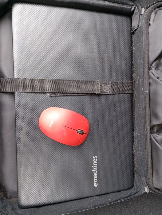 ACER eMachines E732 с Windows 7