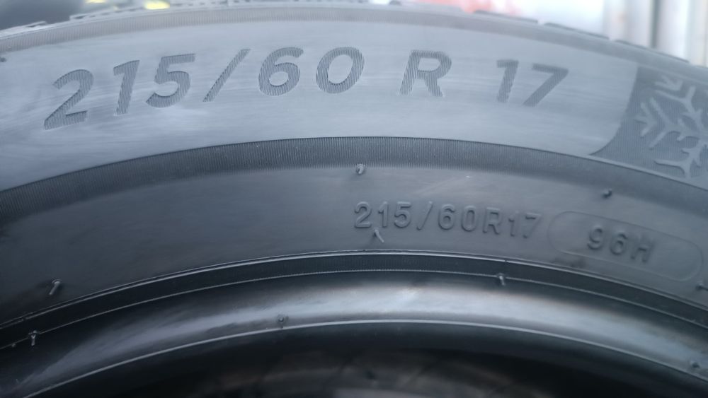 215/60/17 Michelin