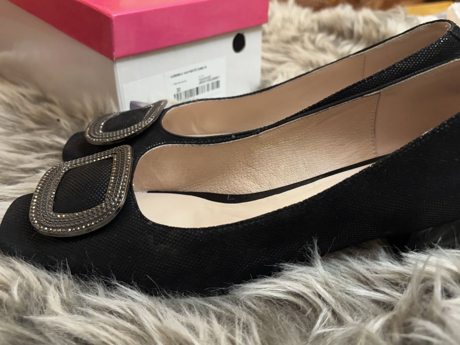 Pantofi din piele cu accesoriu argintiu