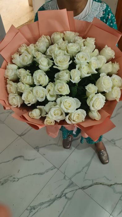 Роза букет белый роза 51шт