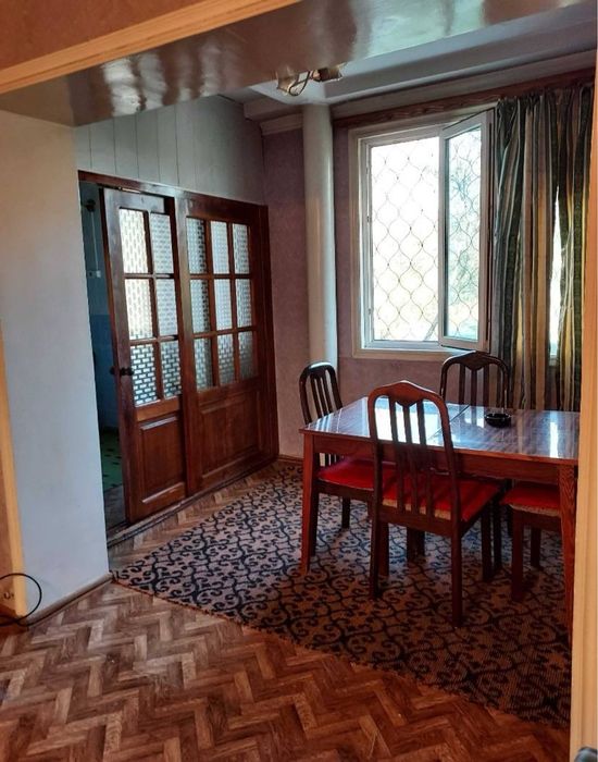 Чиланзар 6 квартал 3/3/5 Кирпич Балкон 2/6