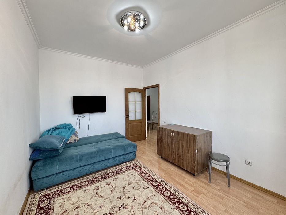 Продаю 2 ком квартиру