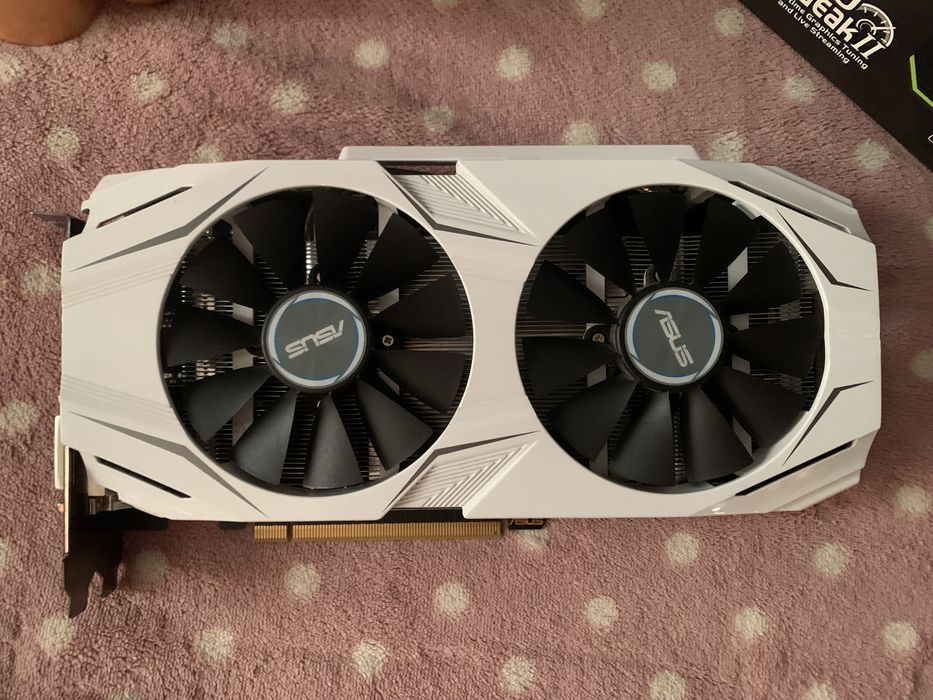 Видео карта асус 1060 на 3 гига