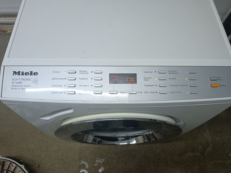 Стиральная машинка Miele