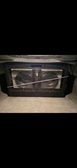 Vand sau schimb Subwoofer auto MAC