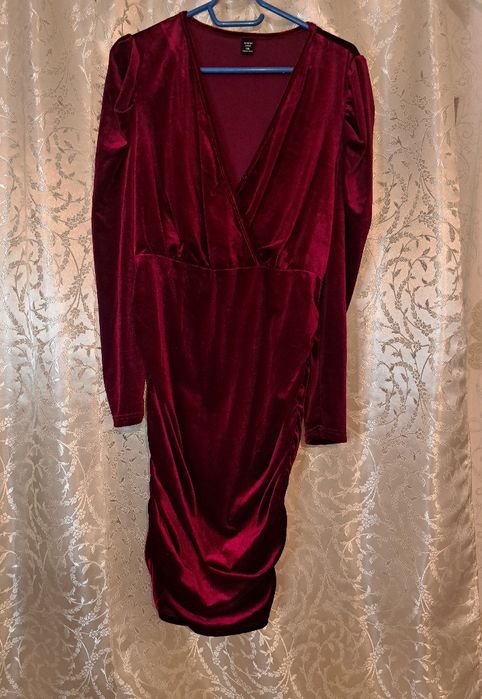 Rochie mulata pe corp eleganta