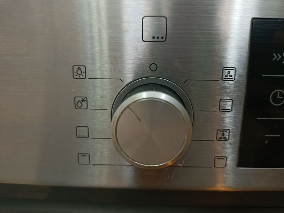 Духовой шкаф "Bosch"