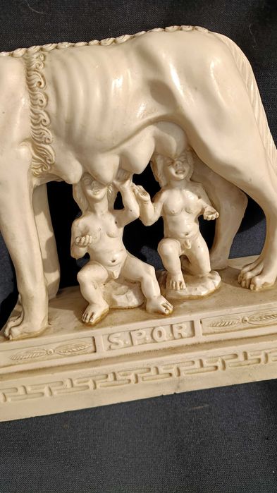 statueta din ALABASTRU scluptor A Giannetti