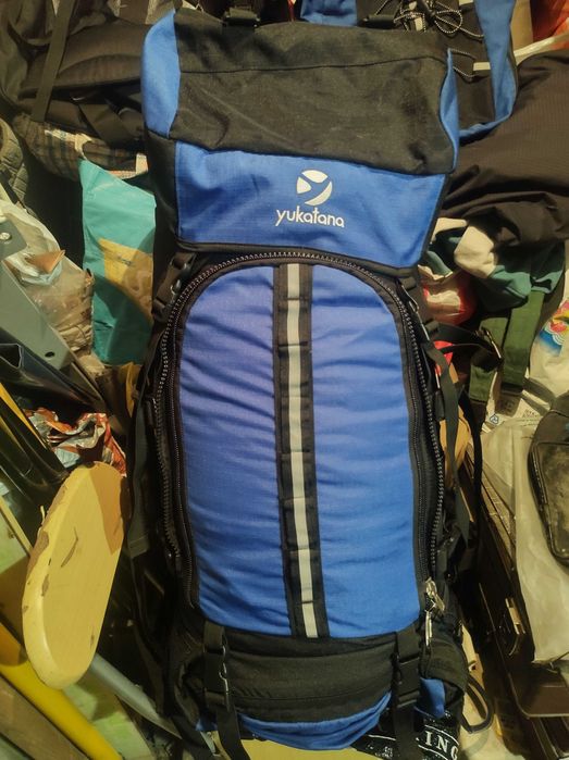 Продавам туристическа раница