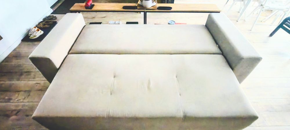 Canapea extensibila 3 locuri cu lada depozitare